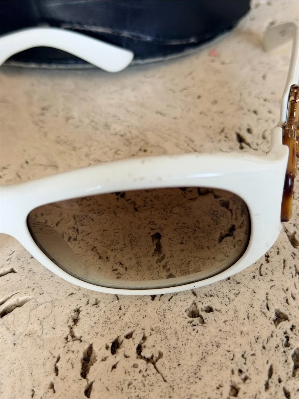 Gucci White Oval Women's Sunglasses with Brown Gradient Lenses